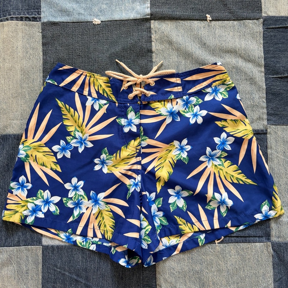 VTG Kechika board shorts blue floral swim tie waist made in usa size 6 90s